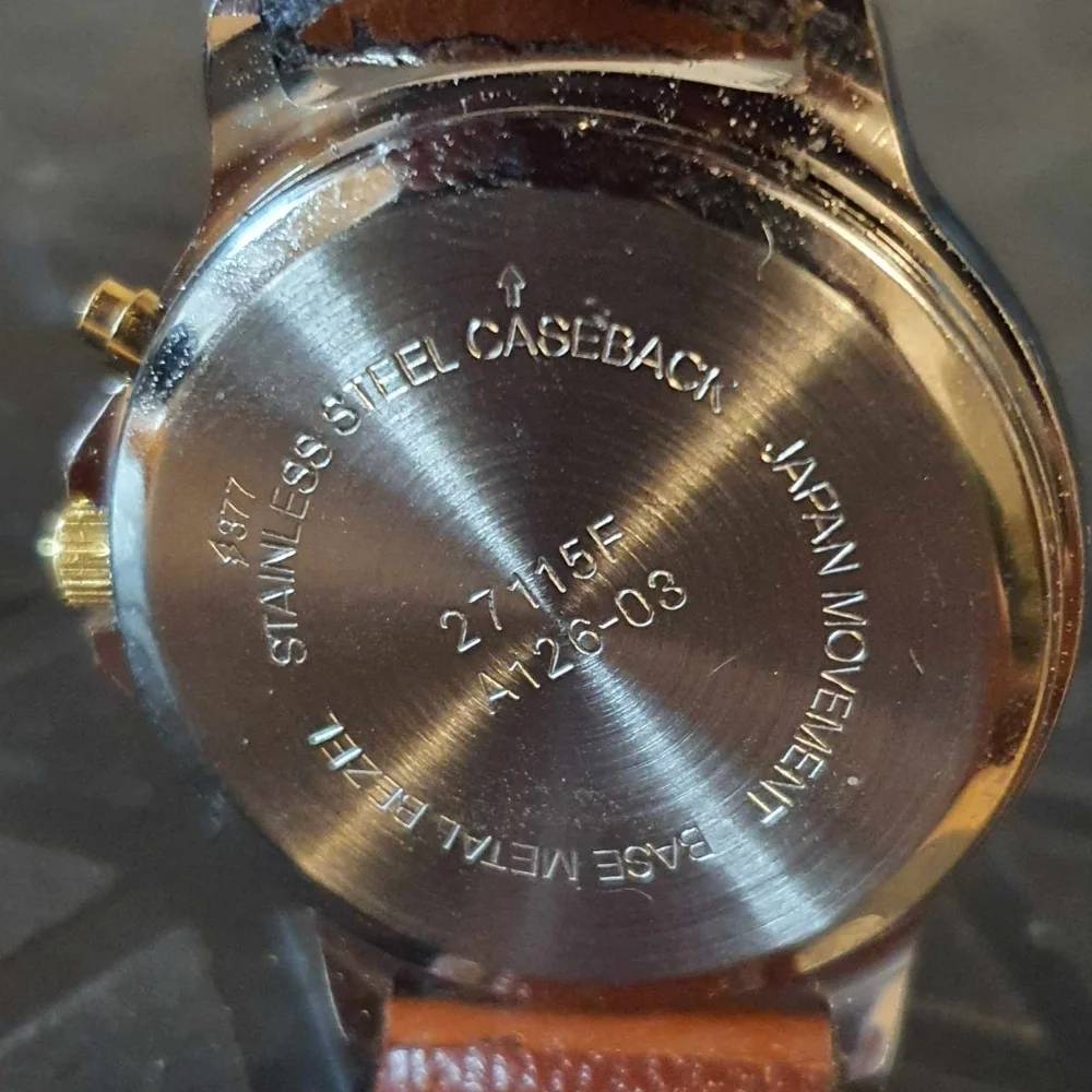 🦋10/$20🦋 Silver/Goldtone Leather Women's Watch w/Night Light